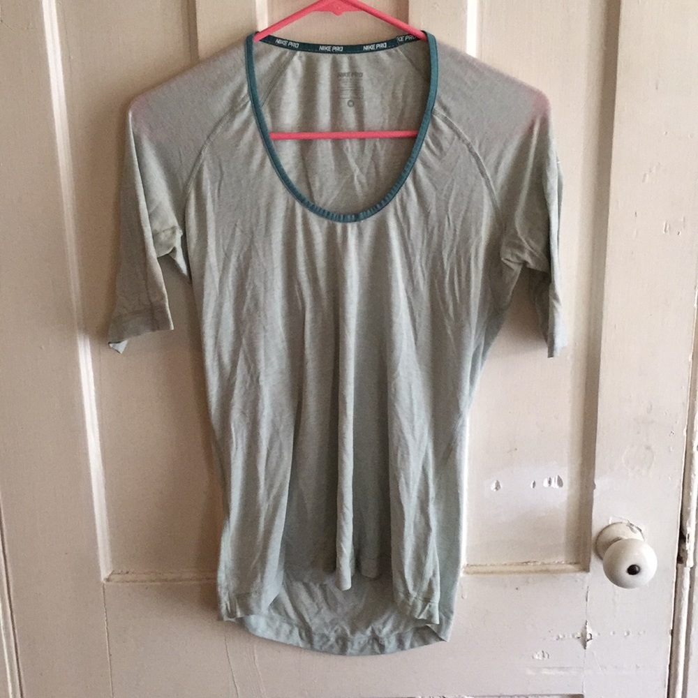 🌟Nike Pro Shirt🌟